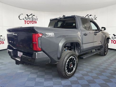 Used 2025 Toyota Tacoma TRD Off-Road image 8