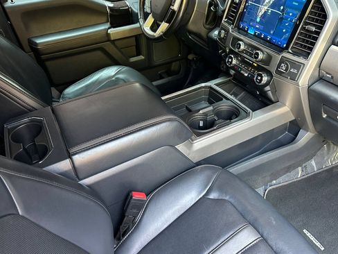 Used 2022 Ford F250 Platinum AWD/4WD image 15