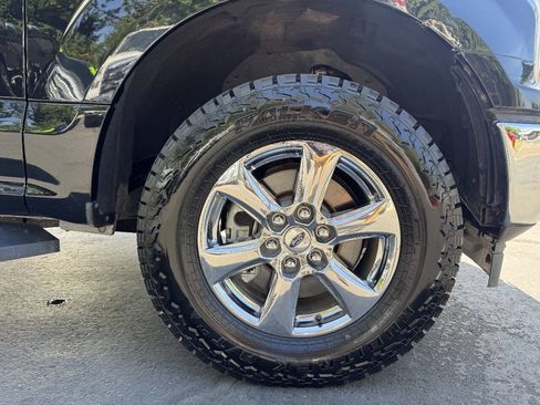 Used 2018 Ford F150 XLT w/ Equipment Group 301A Mid AWD/4WD image 22