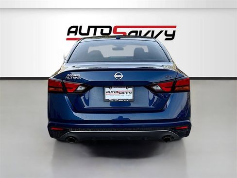 Used 2020 Nissan Altima 2.5 SR w/ Premium Package image 6