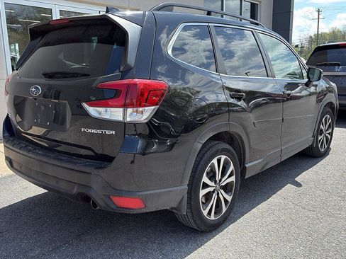 Used 2021 Subaru Forester Limited AWD/4WD image 3
