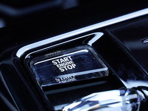 Certified 2024 BMW 530i 530i w/ Executive Package image 19