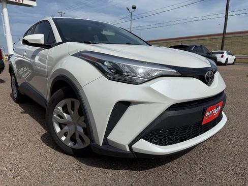 Used 2021 Toyota C-HR LE FWD image 1