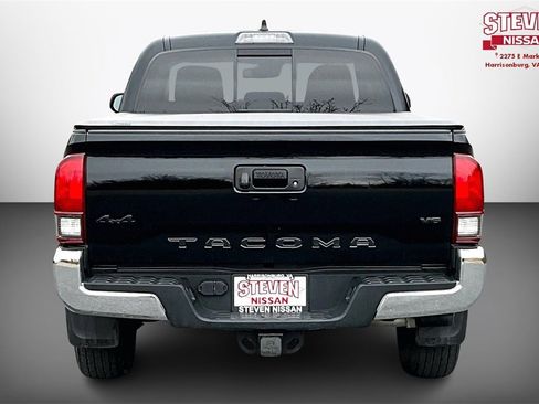 Used 2020 Toyota Tacoma SR5 image 5
