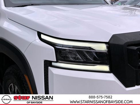 Used 2023 Nissan Frontier PRO-4X w/ Pro Convenience Package image 9