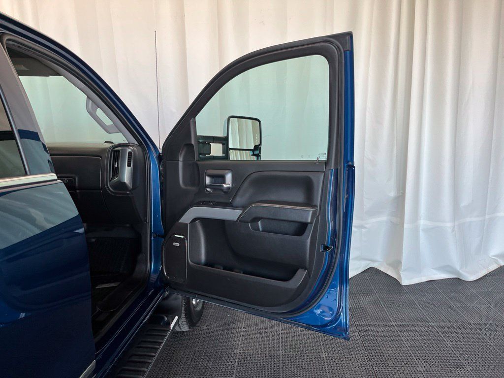 Used 2019 Chevrolet Silverado 3500 LTZ w/ Duramax Plus Package AWD/4WD image 17