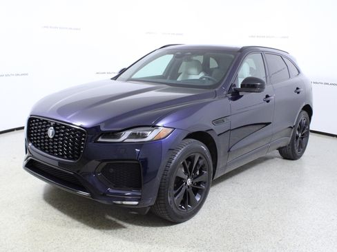 Used 2026 Jaguar F-PACE R-Dynamic S image 4