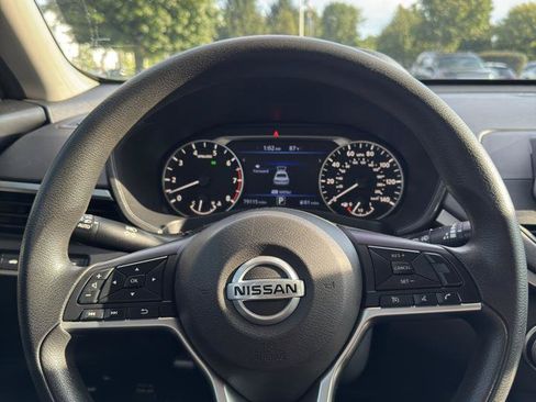 Used 2020 Nissan Altima 2.5 S FWD image 9