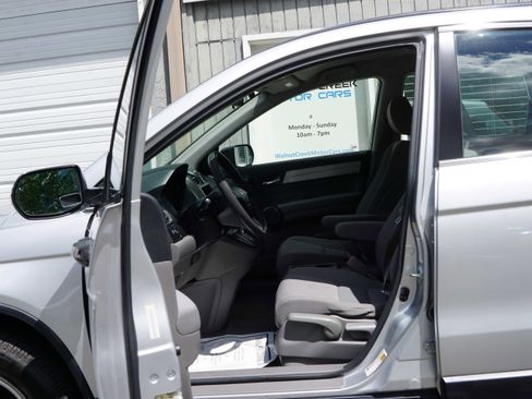 Used 2011 Honda CR-V LX image 36