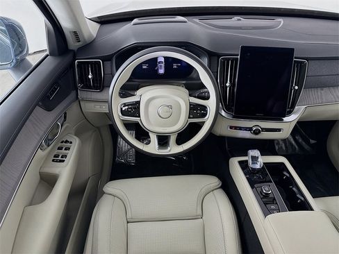 New 2026 Volvo XC90 T8 Ultra w/ Protection Package Premier image 24