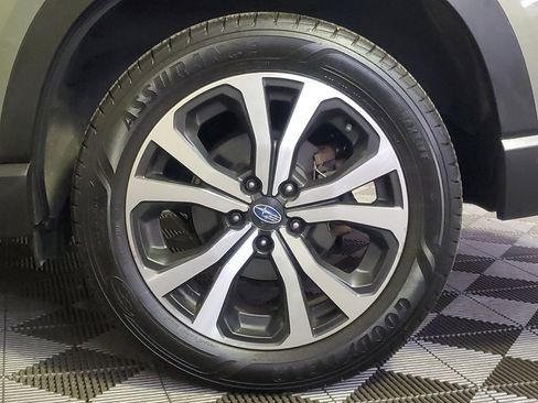 Used 2021 Subaru Forester Limited image 8