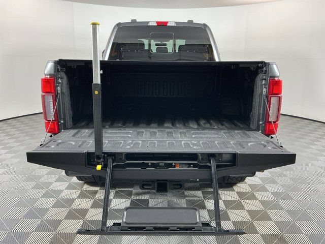 Used 2020 Ford F350 Platinum AWD/4WD image 8