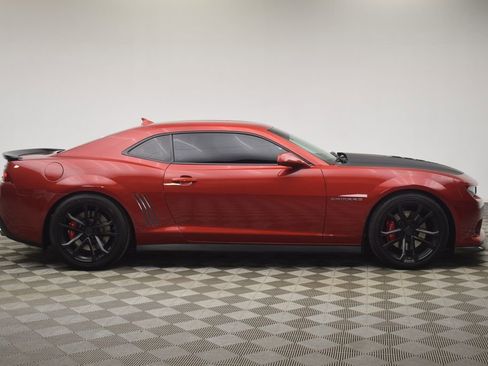 Used 2014 Chevrolet Camaro SS w/ SS Performance Package image 13
