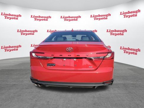 Used 2025 Toyota Camry SE image 24