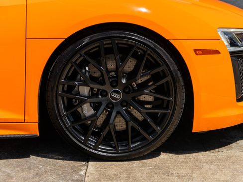 Used 2018 Audi R8 V10 plus image 35