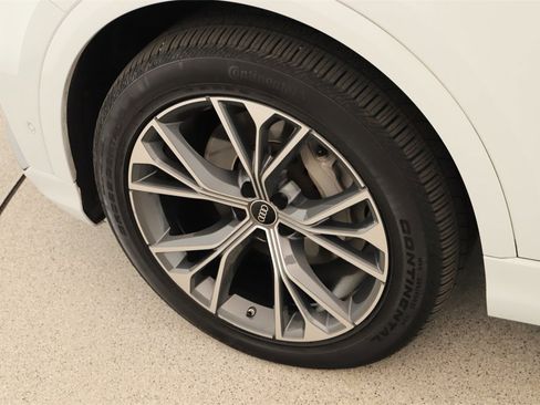 Certified 2023 Audi Q8 Prestige w/ Prestige Package image 32