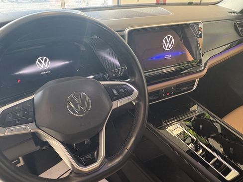 Used 2024 Volkswagen Atlas Cross Sport SEL R-Line image 6