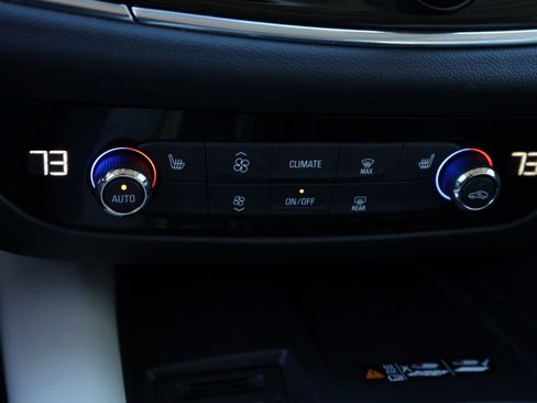 Used 2023 Buick Enclave Essence w/ Experience Buick Package image 13