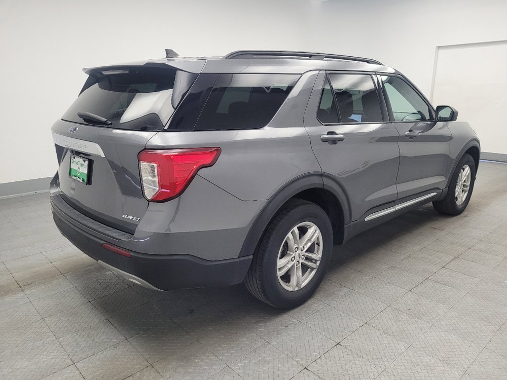 Used 2022 Ford Explorer XLT w/ Equipment Group 202A AWD/4WD image 9