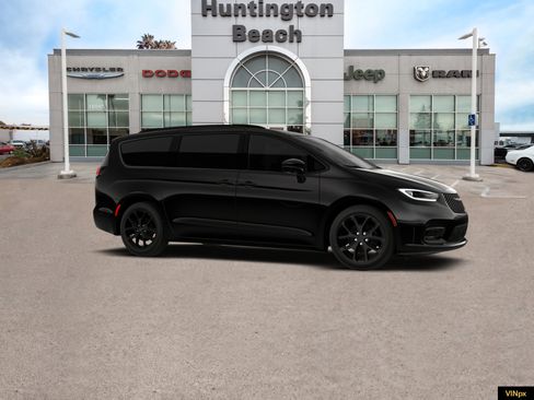 New 2026 Chrysler Pacifica Select w/ S Appearance Package FWD image 10