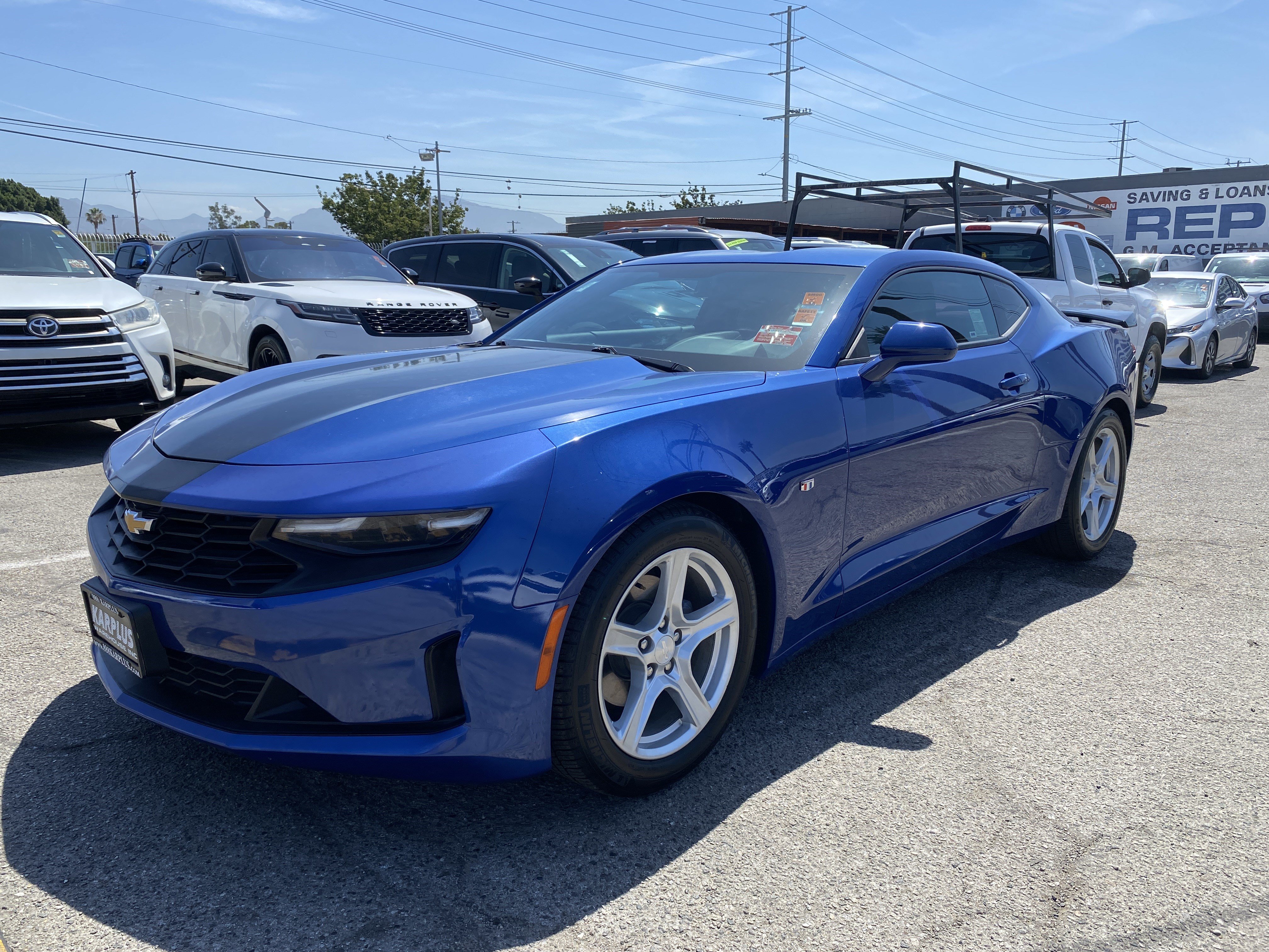 Used 2021 Chevrolet Camaro LT w/ Technology Package RWD image 2