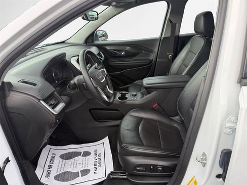 Used 2023 GMC Terrain SLT image 11