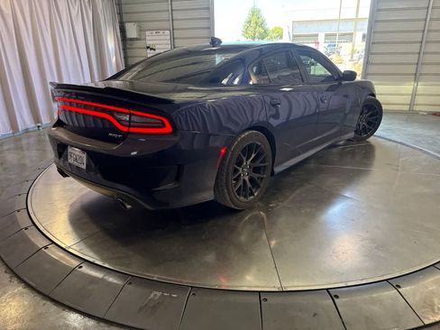 Used 2016 Dodge Charger SRT Hellcat RWD image 5