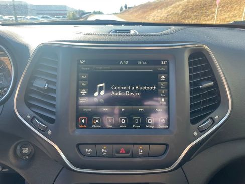 Used 2023 Jeep Cherokee Altitude Lux w/ Lux Elite Package image 18