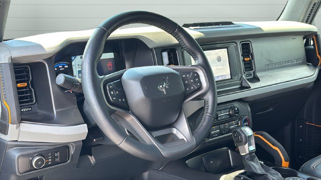 Used 2023 Ford Bronco Badlands AWD/4WD image 13