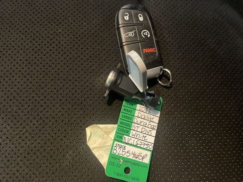 Used 2022 Dodge Durango GT image 29