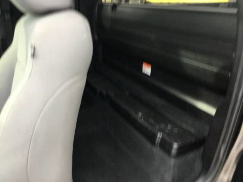 Used 2022 Toyota Tacoma SR image 12