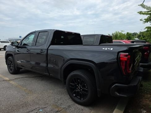Used 2025 GMC Sierra 1500 Elevation AWD/4WD image 3