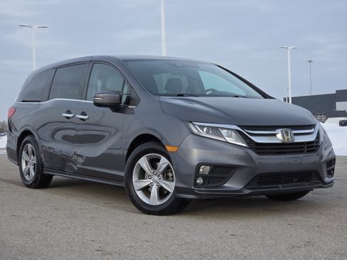 Used 2019 Honda Odyssey EX image 2