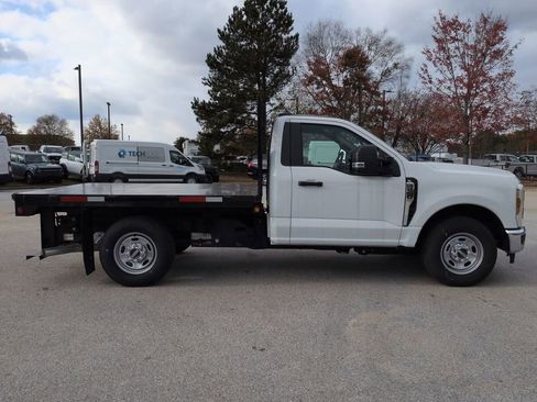 Used 2024 Ford F250 XL w/ XL Chrome Package image 3