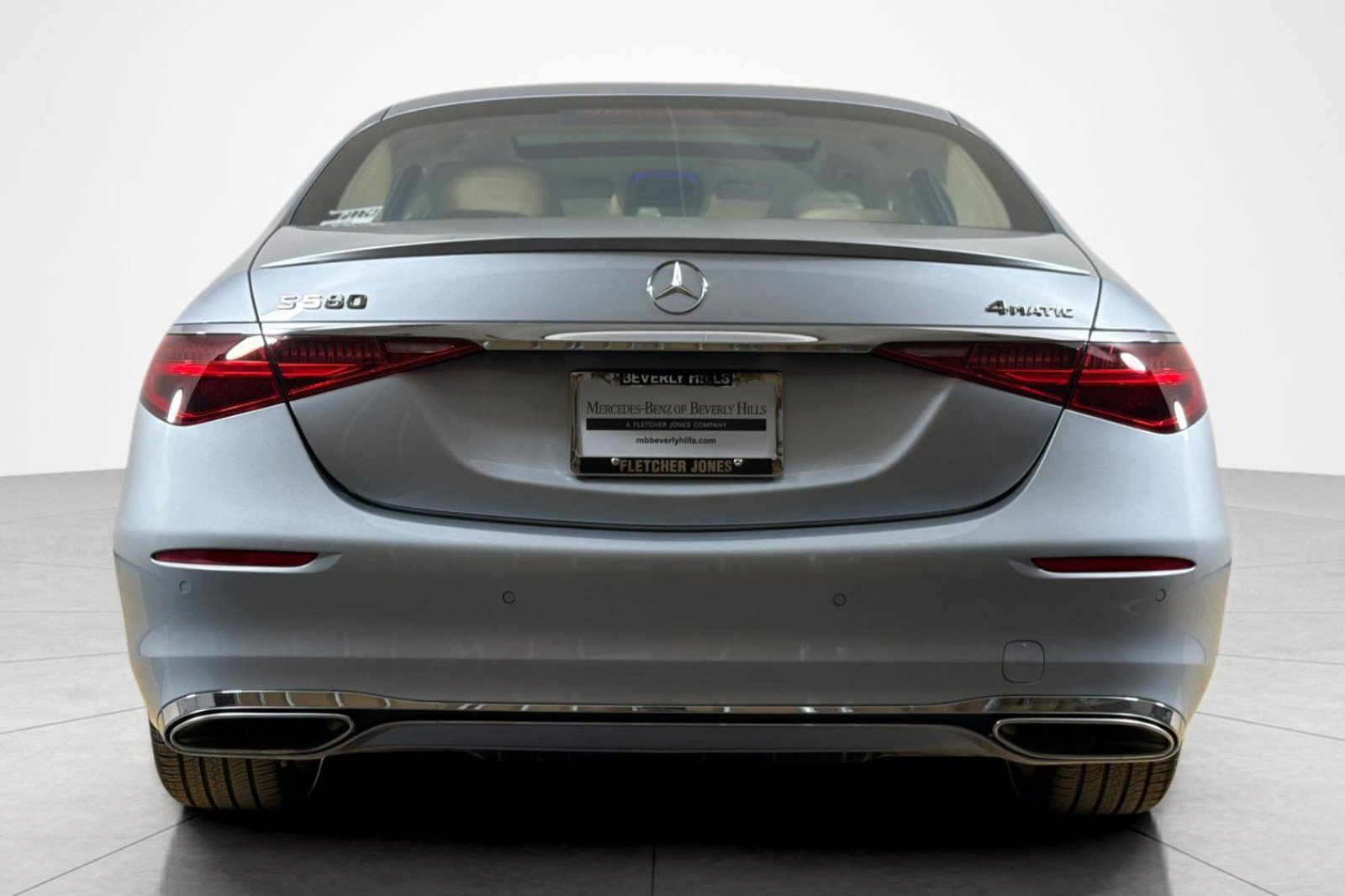 Used 2024 Mercedes-Benz S 580 4MATIC Sedan image 4