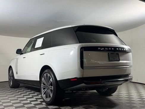 Used 2025 Land Rover Range Rover Long Wheelbase Autobiography AWD/4WD image 4