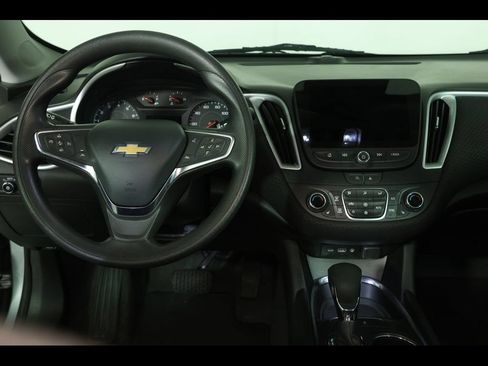 Used 2023 Chevrolet Malibu LT FWD image 14
