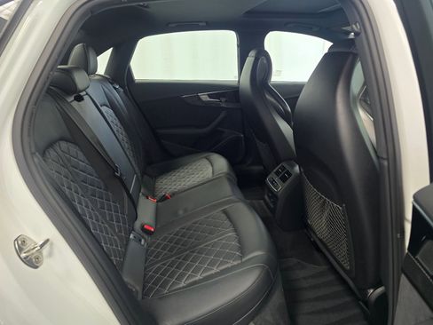 Used 2023 Audi S4 Premium Plus w/ Premium Plus Package image 24