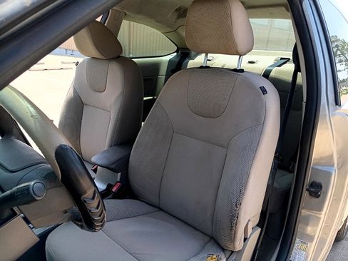 Used 2008 Ford Focus S image 18