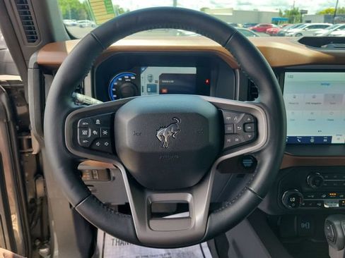 Used 2024 Ford Bronco Outer Banks w/ Sasquatch Package AWD/4WD image 31