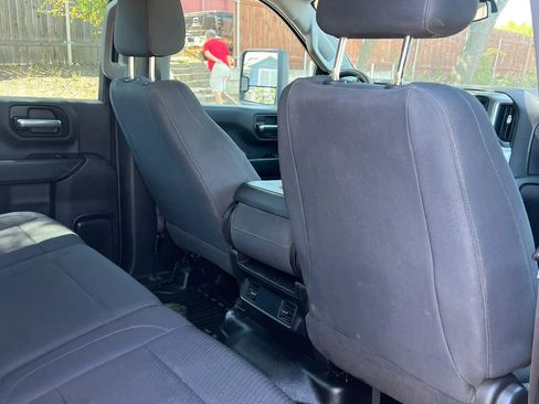 Used 2020 Chevrolet Silverado 2500 W/T AWD/4WD image 12