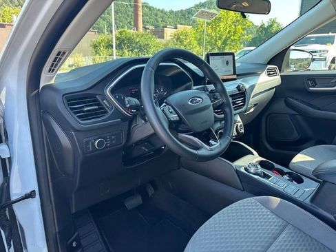Used 2022 Ford Escape SE w/ Convenience Package image 26