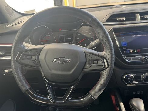 Used 2022 Chevrolet TrailBlazer RS w/ Convenience Package image 10
