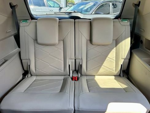 Certified 2025 Volkswagen Atlas SE FWD image 20