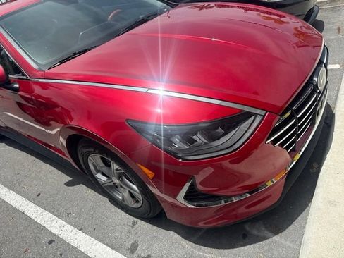 Used 2020 Hyundai Sonata SE FWD image 3