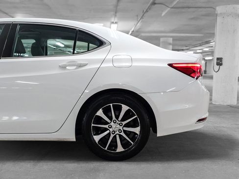 Used 2015 Acura TLX image 14