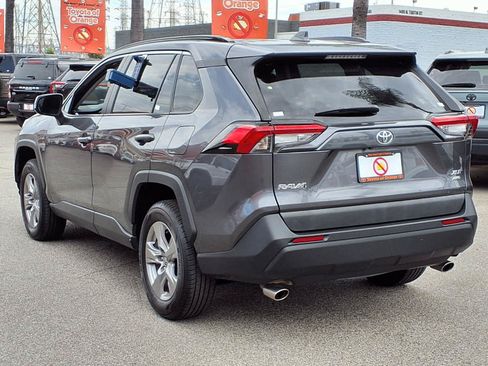Used 2024 Toyota RAV4 XLE w/ Weather Package AWD/4WD image 4