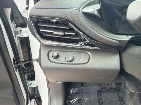 New 2026 Buick Envista Sport Touring w/ Convenience I Package FWD image 30