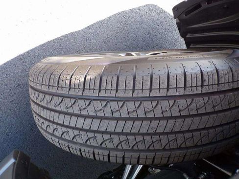 Certified 2025 Subaru Outback Limited image 25