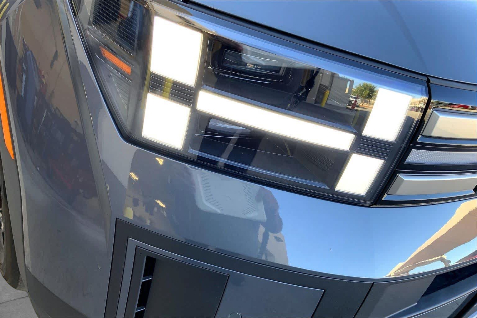 Used 2026 Hyundai Santa Fe SEL FWD image 26